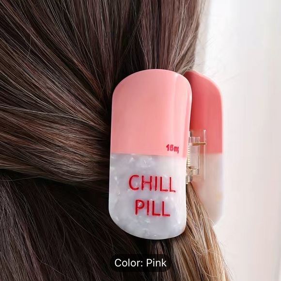 BRAND NEW ADORABLE/FUN PILL W/ CHILL PILL WOMEN'S HAIR ACCESSORIES CLAW CLIP - Picture 3 of 9